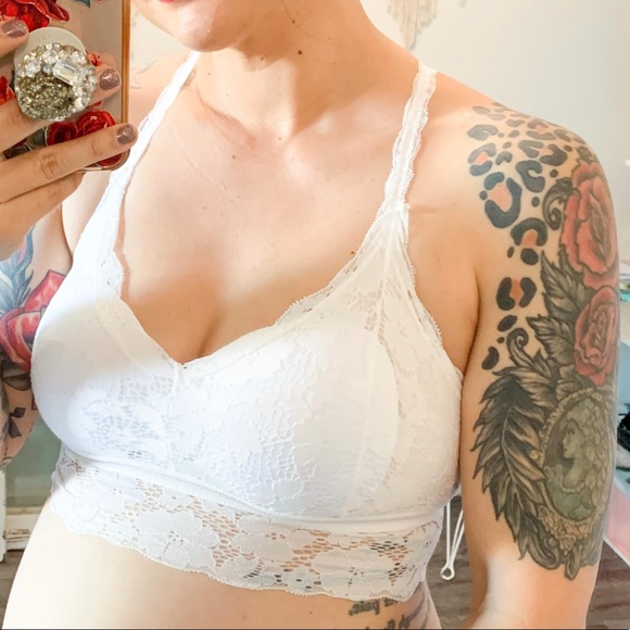 Black Lace Racerback Bralette - Picture 3 of 3